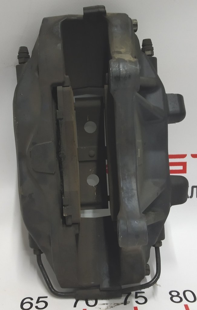 1 ماسك الفرامل الأمامي الأيمن BREMBO مع مجموعة الوسادات Tesla Model S، Model S REST، Model X 1042640-00-D، 1007795-00-C